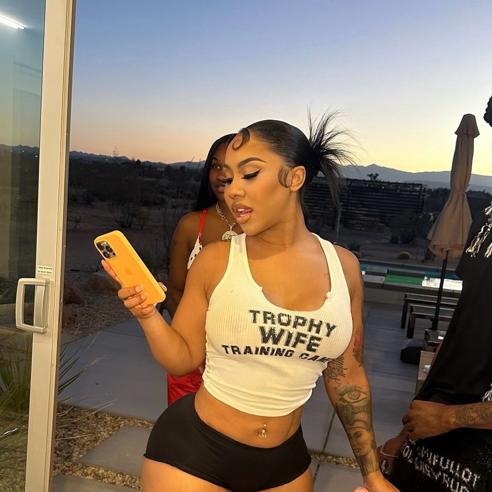 Meet your Posher, Virginia